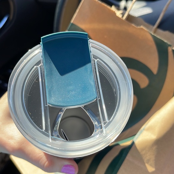 🌟 NEW RELEASE! Starbucks Ombré Blue Silver Cold Cup 16 oz. - Picture 4 of 4